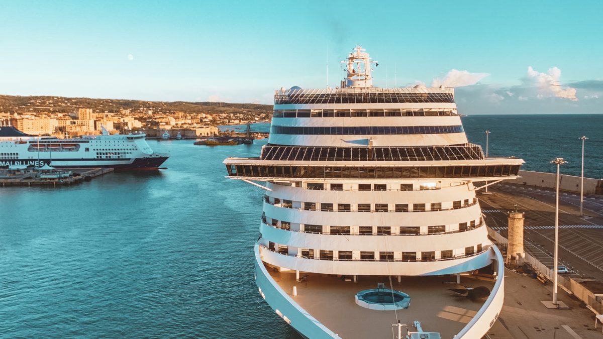 Petit budget, grande aventure : partez en croisière ponant à prix réduit